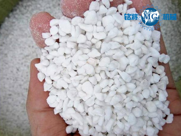 玻化微珠和珍珠巖的主要區別 玻化微珠和珍珠巖的主要區別